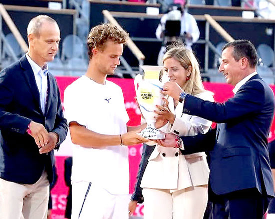 Luca Van Assche escreveu o seu nome como vencedor do “Millennium Estoril Open”(tx)